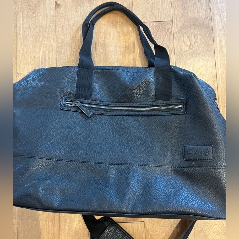 Buffalo overnight bag